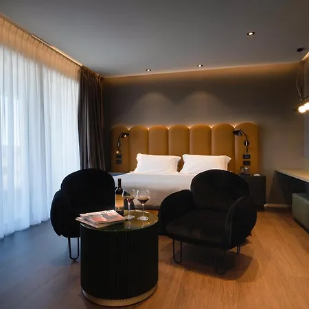 Eurostars La Hotell 5*