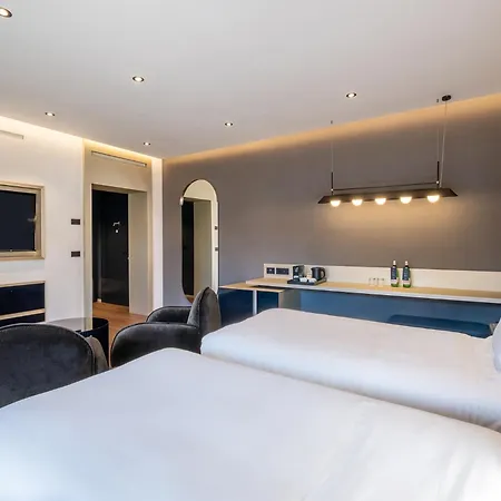 Eurostars La Hotel
